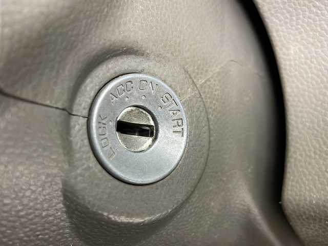 スズキ エブリイ PA 道央・札幌 2015(平27)年 6.7万km スペリアホワイト ・4WD/・両側スライドドア/・社外AW夏タイヤ積み込み/・純正オーディオ/・ヘッドライトレベライザー