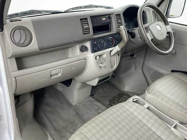 スズキ エブリイ PA 道央・札幌 2015(平27)年 6.7万km スペリアホワイト ・4WD/・両側スライドドア/・社外AW夏タイヤ積み込み/・純正オーディオ/・ヘッドライトレベライザー