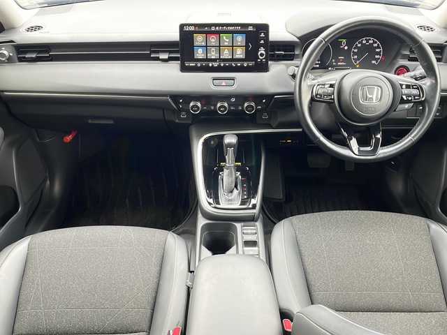 ホンダ ヴェゼル ハイブリッド e:HEV Z 道東・釧路十勝 2021(令3)年 4.1万km クリスタルブラックパール ・ワンオーナー/・４WD/・純正9インチナビ/（BT・ラジオ・USB・フルセグ・スマートフォン連携）/・バックカメラ/・レーダークルーズコントロール/・パドルシフト/・ステアリングヒーター/・ハーフレザーシート/・前席シートヒーター/・ドアバイザー/・LEDヘッドライト/・フォグライト/・前後コーナーセンサー/・パワーバックドア/・純正ドライブレコーダー/・純正フロアマット/・横滑り防止装置/・オートライト/・衝突被害軽減ブレーキ/・レーンキープアシスト/・純正18インチアルミホイール/・置くだけ充電/・保証書