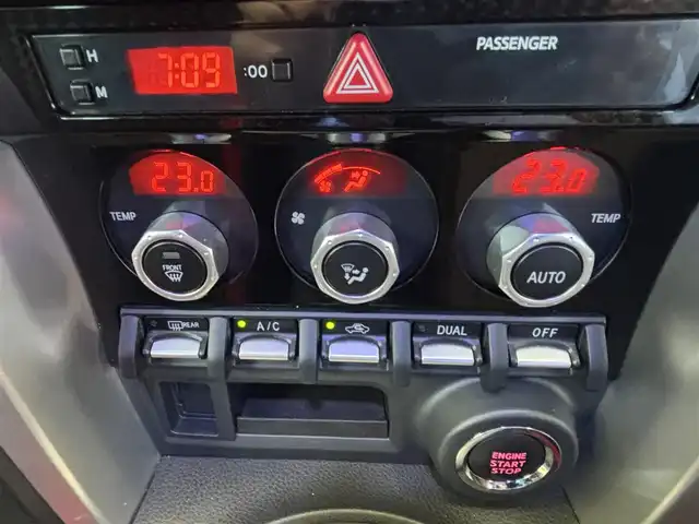 トヨタ ８６ GT 神奈川県 2018(平30)年 1.8万km ダークグレーメタリック ワンオーナー/純正ナビYV/バックモニター/スペアキー/保証書・取説/ディーラー点検記録簿