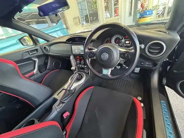 トヨタ ８６ GT 神奈川県 2018(平30)年 1.8万km ダークグレーメタリック ワンオーナー/純正ナビYV/バックモニター/スペアキー/保証書・取説/ディーラー点検記録簿
