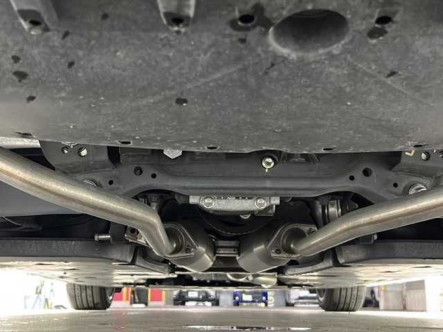 トヨタ クラウン ハイブリッド RS 愛知県 2019(令1)年 3.8万km ホワイトパールクリスタルシャイン 純正8インチナビ　/（フルセグTV/ＣＤ/ＤＶＤ/Ｂｌｕｅｔｏｏｔｈ/SD)/バックカメラ/トヨタセーフティセンス/・衝突軽減ブレーキ　/・レーンキープアシスト　/・レーダークルーズコントロール/ＥＴＣ　/ドライブレコーダー　/パワーシート/シートヒーター/LEDヘッドライト/純正フロアマット/純正18インチアルミホイール/スマートキー/プッシュスタート/横滑り防止装置