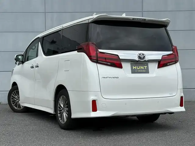 トヨタ アルファード S Cパッケージ 千葉県 2023(令5)年 2.9万km ホワイトパールクリスタルシャイン トヨタセーフティセンス/レーンキープアシスト/レーダークルーズコントロール/純正8インチディプレイオーディオ/サンルーフ/電動りアゲート/オットマン/両側パワースライドドア/D席シートメモリー/LEDヘッドライト/ステアリングヒーター/ベンチレーション