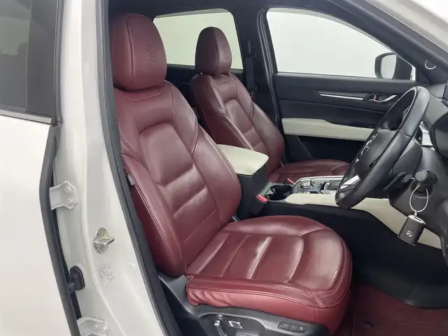 マツダ ＣＸ－５ XD 100周年特別記念車 大阪府 2021(令3)年 4.6万km スノーフレイクホワイトパールマイカ ワンオーナー/純正ナビ/・フルセグTV/・Bluetooth/・AppleCarPlay/・USB接続/ブラインドスポットモニター/パワーバックドア/全方位カメラ/バックカメラ/スマートブレーキ/レーダークルーズコントロール/レーンキープアシスト/パーキングセンサー/アドバンスドシティブレーキサポート/アクティブドライビングディスプレイ/赤レザーシート/シートヒーター/ステアリングヒーター/パドルシフト/保証書/取扱説明書/整備記録簿