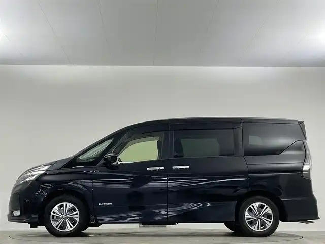 日産 セレナ e－パワー ハイウェイスター V 埼玉県 2020(令2)年 2.1万km ダイヤモンドブラック 禁煙車　１１型後席モニター　純正１２．３型ナビＴＶ　全方位カメラ　両側電動スライドドア　シートヒーター　ＥＴＣ　ドライブレコーダー　プロパイロット　ＬＥＤヘッドライト　ＢＳＭ　スマートルームミラー