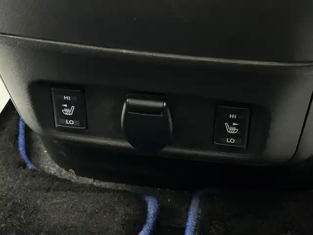 日産 セレナ e－パワー ハイウェイスター V 埼玉県 2020(令2)年 2.1万km ダイヤモンドブラック 禁煙車　１１型後席モニター　純正１２．３型ナビＴＶ　全方位カメラ　両側電動スライドドア　シートヒーター　ＥＴＣ　ドライブレコーダー　プロパイロット　ＬＥＤヘッドライト　ＢＳＭ　スマートルームミラー