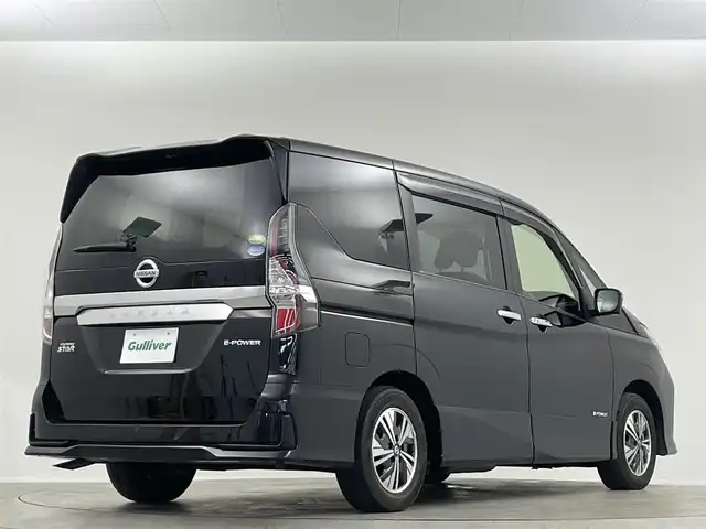 日産 セレナ e－パワー ハイウェイスター V 埼玉県 2020(令2)年 2.1万km ダイヤモンドブラック 禁煙車　１１型後席モニター　純正１２．３型ナビＴＶ　全方位カメラ　両側電動スライドドア　シートヒーター　ＥＴＣ　ドライブレコーダー　プロパイロット　ＬＥＤヘッドライト　ＢＳＭ　スマートルームミラー