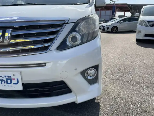 トヨタ アルファード 240S 和歌山県 2012(平24)年 14万km ホワイトパールクリスタルシャイン (株)IDOMが運営する【じしゃロン和歌山店】の自社ローン専用車両になります。こちらは現金またはオートローンご利用時の価格です。自社ローンご希望の方は別途その旨お申付け下さい/純正7インチナビ/フルセグTV/ETC/バックカメラ/両側パワースライドドア/純正フリップダウン/純正フロアマット/純正アルミホイール/ヴァレンティ製社外テールライト/RSR製ダウンサス