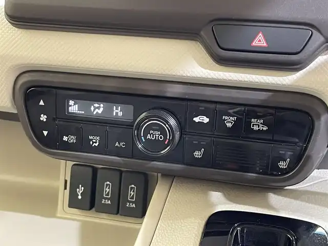 ホンダ Ｎ ＢＯＸ G L ホンダセンシング 岩手県 2020(令2)年 1.9万km クリスタルブラックパール ４W/両側パワースライドドア/ホンダセンシング/衝突軽減ブレーキ/路外逸脱抑制/アダプティブクルーズコントロール/車線維持支援機能/誤発進抑制機能/先行車発信お知らせ機能/オートハイビーム/横滑り防止装置/アイドリングストップ/前席シートヒーター/ロールサンシェード/チップアップリアシート/フロントベンチシート/純正ナビ/フルセグTV/バックカメラ/ETC/フルLEDヘッドランプ/１４インチスチールホイール/純正ホイールキャップ