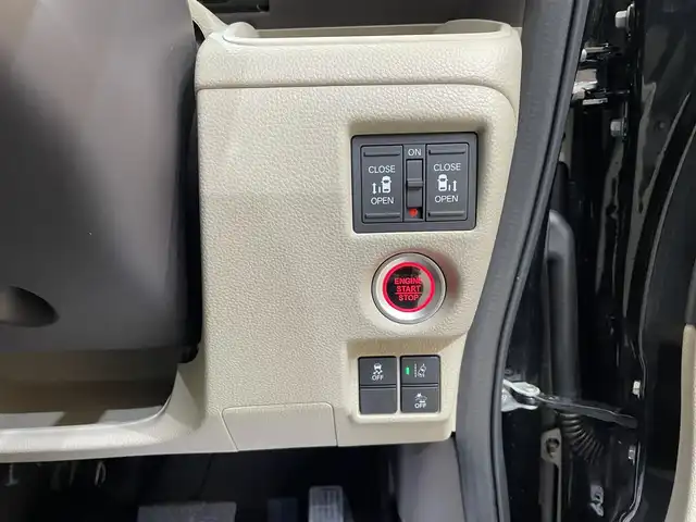 ホンダ Ｎ ＢＯＸ G L ホンダセンシング 岩手県 2020(令2)年 1.9万km クリスタルブラックパール ４W/両側パワースライドドア/ホンダセンシング/衝突軽減ブレーキ/路外逸脱抑制/アダプティブクルーズコントロール/車線維持支援機能/誤発進抑制機能/先行車発信お知らせ機能/オートハイビーム/横滑り防止装置/アイドリングストップ/前席シートヒーター/ロールサンシェード/チップアップリアシート/フロントベンチシート/純正ナビ/フルセグTV/バックカメラ/ETC/フルLEDヘッドランプ/１４インチスチールホイール/純正ホイールキャップ