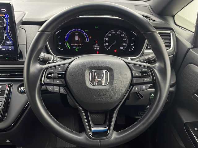 ホンダ オデッセイ ハイブリッド e:HEVアブソルート EXブラックED 大阪府 2023(令5)年 1.9万km プラチナホワイトパール 純正11インチナビ/【フルセグＴＶ/ＡＭ/ＦＭ/ＣＤ/ＤＶＤ/ＢＴ/ＵＳＢ/ＨＤＭＩ//ＡｐｐｌｅＣａｒＰｌａｙ/ＡｎｄｒｏｉｄＡｕｔｏ】/純正ドライブレコーダー前後/ETC/バックカメラ(全方位)/Honda SENSING/・衝突軽減ブレーキ/・誤発進抑制機能/・後方誤発進抑制機能/・近距離衝突軽減ブレーキ/・歩行者事故低減ステアリング/・路外逸脱抑制機能/・追従機能付きアダプティブクルーズコントロール/・車線維持支援システム/・先行車発進お知らせ機能/・標識認識機能/・オートハイビーム/・ブラインドスポットインフォメーション/・パーキングセンサーシステム/・後退出庫サポート/パワーシート(D席・N席・2列目)/シートヒーター(D席・N席・２列目)/オットマン(2列目)/両側パワースライドドア/パワーバックドア/純正フロアマット/スマートキー