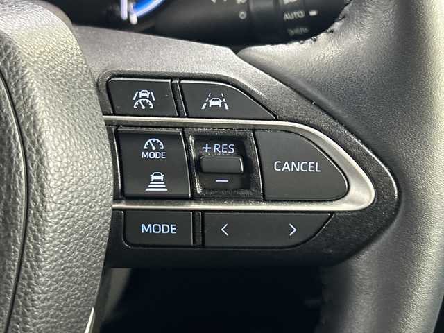 トヨタ ノア ハイブリッド S－Z 神奈川県 2022(令4)年 2.9万km ホワイトパールクリスタルシャイン 純正10.5インチディスプレイオーディオ/Bluetooth Miracast フルセグ DVD CD USB/バックカメラ/純正14型フリップダウンモニター/両側パワースライドドア/トヨタセーフティセンス/レーダークルーズコントロール/ブラインドスポットモニター/シートヒーター/ビルトインETC2.0/ドライブレコーダー前後/純正フロアマット/スマートキー/LEDヘッドライト/オートライト/オートマチックハイビーム/純正17インチアルミホイール/ドアバイザー/レーンキープアシスト/クリアランスソナー