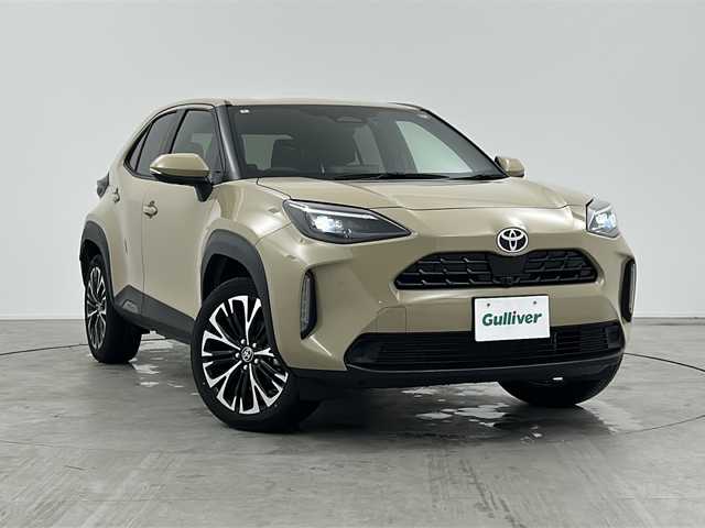 トヨタ ヤリスクロス ハイブリッド Z 三重県 2024(令6)年 0.8万km ベージュ 禁煙車/ワンオーナー/トヨタセーフティセンス/・プリクラッシュセーフティ/・車線逸脱/・オートマチックハイビーム/・先行車発進告知/・ロードサインアシスト/レーダークルーズコントロール/クリアランスソナー/純正ディスプレイオーディオ/・ナビ機能/・USB/・Bluetooth/・ＨＤＭＩ/パノラミックビューモニター/ＢＳＭ/ＡＣ１５００Ｗ１００Ｖ電源/純正ドライブレコーダー/ＥＴＣ２．０/ハーフレザーシート/シートヒーター/パワーシート/革巻きステアリング/ハンドルヒーター/電動パーキングブレーキ/ブレーキホールド/純正18インチアルミホイール/W＋サイド＋カーテンエアバック/スマートキー/プッシュスタート/スペアキー
