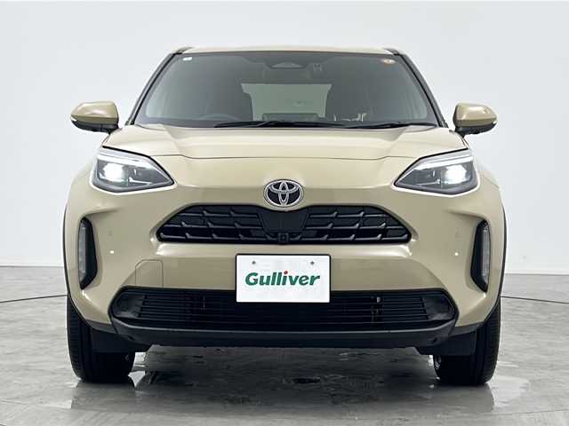 トヨタ ヤリスクロス ハイブリッド Z 三重県 2024(令6)年 0.8万km ベージュ 禁煙車/ワンオーナー/トヨタセーフティセンス/・プリクラッシュセーフティ/・車線逸脱/・オートマチックハイビーム/・先行車発進告知/・ロードサインアシスト/レーダークルーズコントロール/クリアランスソナー/純正ディスプレイオーディオ/・ナビ機能/・USB/・Bluetooth/・ＨＤＭＩ/パノラミックビューモニター/ＢＳＭ/ＡＣ１５００Ｗ１００Ｖ電源/純正ドライブレコーダー/ＥＴＣ２．０/ハーフレザーシート/シートヒーター/パワーシート/革巻きステアリング/ハンドルヒーター/電動パーキングブレーキ/ブレーキホールド/純正18インチアルミホイール/W＋サイド＋カーテンエアバック/スマートキー/プッシュスタート/スペアキー