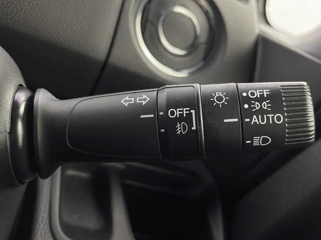 ホンダ Ｎ ＢＯＸ カスタム L 栃木県 2021(令3)年 3.9万km クリスタルブラックパール ホンダセンシング/・衝突軽減ブレーキ/・誤発進抑制機能/・アダプティブクルーズコントロール/・車線維持支援システム/・路外逸脱抑制機能/・先行車発進お知らせ機能/・標識認識機能/・オートハイビーム/禁煙車/純正ナビ/（CD/DVD/BT/TV/AM/FM/USB)/シートヒーター/オートライト/オートエアコン/片側パワースライドドア/コーナーセンサー/電動格納ミラー/純正ドラレコ/ETC/純正フロアマット/純正サイドバイザー/スマートキー/プッシュスタート/ステアリングスイッチ