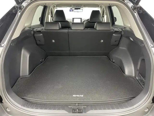 トヨタ ＲＡＶ４ ハイブリットG 岡山県 2021(令3)年 4.5万km アティチュードブラックマイカ 純正９型ディスプレイオーディオ　/全方位カメラ　/レーダークルーズコントロール　/ＥＴＣ２．０　/シートヒーター　/ＬＥＤヘッドライト　/ドライブレコーダー　/デジタルインナーミラー　/ブラインドスポットモニター/オートハイビーム/禁煙車/踏み間違い防止/ステアリングヒーター/オートブレーキホールド/電動リアゲート/アイドリングストップ/レーンアシスト