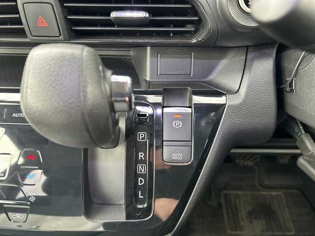 日産 デイズ HWS G ターボ プロパイロットED 福岡県 2019(令1)年 6.7万km チタニウムグレーメタリック 禁煙車/ワンオーナー車/純正9インチナビ(MM319D-L)/ETC/インテリジェントアラウンドビューモニター/バックカメラ/前後ドライブレコーダー(CSD-750FHG)/プロパイロット/インテリジェントエマージェンシーブレーキ/レーンディパーチャーウォーニング/踏み間違い防止アシスト/フロント&バックソナー/LEDヘッドライト/オートライト/ハイビームアシスト/フロントフォグランプ/フロントベンチシート/純正15インチアルミホイール/純正フロアマット/電子パーキングブレーキ/ブレーキホールド/革巻きステアリング/ステアリングスイッチ/プッシュスタート/電動格納ミラー/アイドリングストップ/新車保証書・取扱説明書/スペアキー