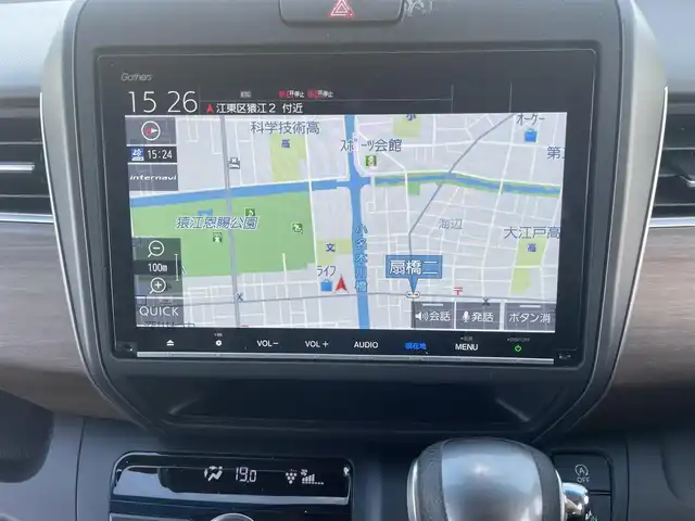 ホンダ フリード G ホンダセンシング 東京都 2020(令2)年 1.7万km プラチナホワイトパール ワンオーナー/Gatheres製　９インチプレミアインターナビ/（MUSIC ROCK/BT/DVD/CD)/バックカメラ/純正ドライブレコーダー（DRH-204VD)/助手席リフトアップシート/両側パワースライドドア/ビルトインETC/ヒーテッドミラー/アイドリングストップ/エンジンプッシュボタン/社外１５インチアルミ/バイザー・マット/ホンダセンシング/衝突軽減ブレーキ/誤発進抑制機能/後方誤発進抑制機能/歩行者事故低減ステアリング/先行車発進お知らせ/標識認識機能/アダプティブクルーズコントロール/車線維持支援システム/スペアキー１本/保証書・取説