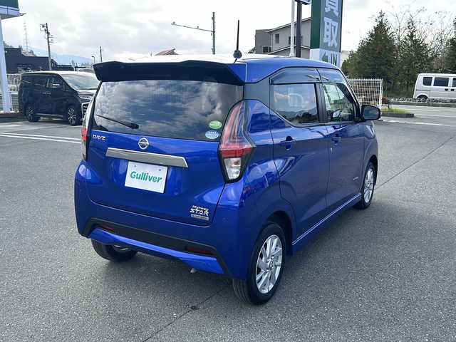 日産 デイズ ハイウェイスターX 山梨県 2021(令3)年 2.6万km アトランティックブルー 4WD/純正ナビ/BT/フルセグTV/CD/DVD/AUX/アラウンドビューモニター/シートヒーター前席/アイドリングストップ/ステアリングリモコン/純正フロアマット/スマートキー/スペアキー1本/ドライブレコーダ/ETC/純正アルミホイール