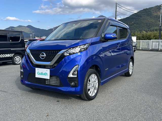 日産 デイズ ハイウェイスターX 山梨県 2021(令3)年 2.6万km アトランティックブルー 4WD/純正ナビ/BT/フルセグTV/CD/DVD/AUX/アラウンドビューモニター/シートヒーター前席/アイドリングストップ/ステアリングリモコン/純正フロアマット/スマートキー/スペアキー1本/ドライブレコーダ/ETC/純正アルミホイール