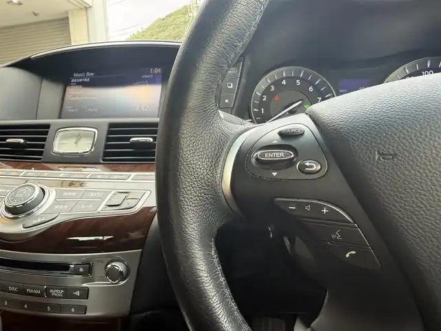 日産 フーガ ハイブリッド 香川県 2017(平29)年 5万km スーパーブラック ワンオーナー/メーカーナビ/フルセグ/アラウンドビューモニター/ハーフレザーシート/前席パワーシート/オットマン/純正18インチアルミ/LEDヘッドライト/エマージェンシーブレーキ/レーダークルーズコントロール/BSM/ドライブレコーダー/スマートキー/ビルトインETC