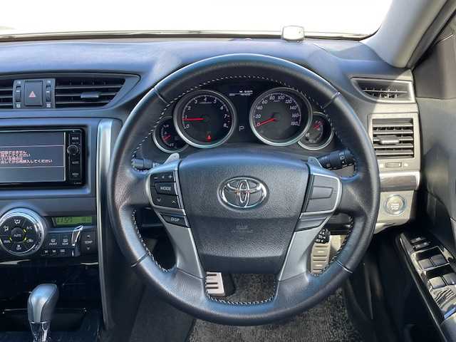 トヨタ マークＸ 250G Sパッケージ 静岡県 2015(平27)年 7.1万km ホワイトパールクリスタルシャイン ●純正SDナビ/(フルセグ/CD/DVD/Bluetooth)/(NSZN-W64T)/●バックカメラ/●クルーズコントロール/●運転席パワーシート/●フォグランプ/●オートライト/●革巻きステアリング/●パドルシフト/●ステアリングスイッチ/●ETC/●前後ドライブレコーダー/●電動格納ウィンカーミラー/●スマートキー/●プッシュスタート/●純正フロアマット/●社外18インチアルミホイール/(ヴォルテック)/●W+サイド+カーテン+ニーSRS+ABS/●保証書/●車両取扱説明書/●ナビ取扱説明書