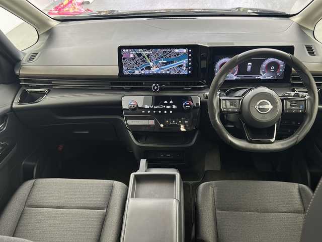 日産 セレナ ハイウェイスター V 大阪府 2023(令5)年 3.1万km ダイヤモンドブラック ワンオーナー/ニッサンコネクトフロントダイナミックパック/インテリジェントプロパイロット/12.3インチ純正ナビ(フルセグTV/AM/FM/HDMI/USB/BT/AppleCarPlay)/純正エアロ/デジタルインナーミラー/バックカメラ(全方位)/コーナーセンサー/置くだけ充電/前後純正ドラレコ/ETC/ブラインドスポットモニター/ABS/横滑り防止装置/オートライト/オートマチックハイビーム/両側パワースライドドア/純正フロアマット/記録簿