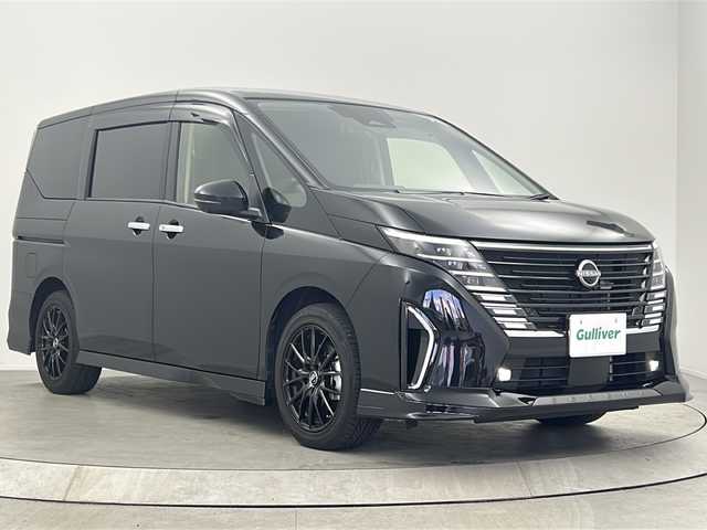 日産 セレナ ハイウェイスター V 大阪府 2023(令5)年 3.1万km ダイヤモンドブラック ワンオーナー/ニッサンコネクトフロントダイナミックパック/インテリジェントプロパイロット/12.3インチ純正ナビ(フルセグTV/AM/FM/HDMI/USB/BT/AppleCarPlay)/純正エアロ/デジタルインナーミラー/バックカメラ(全方位)/コーナーセンサー/置くだけ充電/前後純正ドラレコ/ETC/ブラインドスポットモニター/ABS/横滑り防止装置/オートライト/オートマチックハイビーム/両側パワースライドドア/純正フロアマット/記録簿