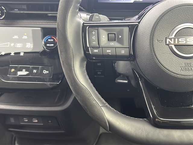 日産 セレナ ハイウェイスター V 大阪府 2023(令5)年 3.1万km ダイヤモンドブラック ワンオーナー/ニッサンコネクトフロントダイナミックパック/インテリジェントプロパイロット/12.3インチ純正ナビ(フルセグTV/AM/FM/HDMI/USB/BT/AppleCarPlay)/純正エアロ/デジタルインナーミラー/バックカメラ(全方位)/コーナーセンサー/置くだけ充電/前後純正ドラレコ/ETC/ブラインドスポットモニター/ABS/横滑り防止装置/オートライト/オートマチックハイビーム/両側パワースライドドア/純正フロアマット/記録簿