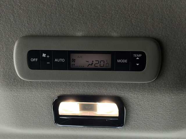 日産 セレナ ハイウェイスター V 大阪府 2023(令5)年 3.1万km ダイヤモンドブラック ワンオーナー/ニッサンコネクトフロントダイナミックパック/インテリジェントプロパイロット/12.3インチ純正ナビ(フルセグTV/AM/FM/HDMI/USB/BT/AppleCarPlay)/純正エアロ/デジタルインナーミラー/バックカメラ(全方位)/コーナーセンサー/置くだけ充電/前後純正ドラレコ/ETC/ブラインドスポットモニター/ABS/横滑り防止装置/オートライト/オートマチックハイビーム/両側パワースライドドア/純正フロアマット/記録簿