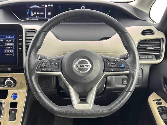 日産 セレナ e－パワー ハイウェイスター V 熊本県 2020(令2)年 2.8万km マルーンレッド 2トーン ワンオーナー/保証書/取扱説明書/純正メモリーナビ/純正アルミホイール/両側パワースライドドア/アラウンドビューモニター/プロパイロット/BSM/ハンズフリーセンサー/電動パーキングブレーキ/クルーズコントロール/オートデュアルエアコン/ETC/インテリジェントルームミラー/フォグランプ