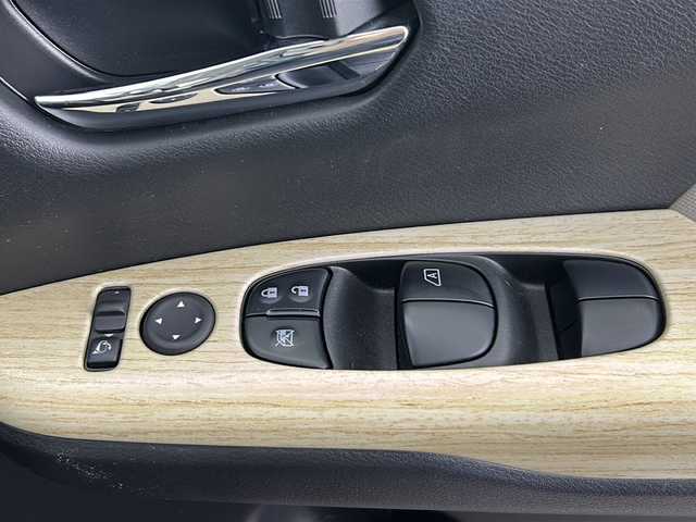 日産 セレナ e－パワー ハイウェイスター V 熊本県 2020(令2)年 2.8万km マルーンレッド 2トーン ワンオーナー/保証書/取扱説明書/純正メモリーナビ/純正アルミホイール/両側パワースライドドア/アラウンドビューモニター/プロパイロット/BSM/ハンズフリーセンサー/電動パーキングブレーキ/クルーズコントロール/オートデュアルエアコン/ETC/インテリジェントルームミラー/フォグランプ