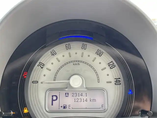 スズキ ラパン X 東京都 2025(令7)年 1.3万km トラッドカーキメタリック/ソフトベージュ 2トーン 純正ディスプレイオーディオ/ドライブレコーダー/フロアマット/Bluetooth/クリアランスソナー/前席シートヒーター/バックカメラ/革巻きステアリング/ステアリングスイッチ/アイドリングストップ/レーンキープアシスト/衝突軽減ブレーキ/ハーフレザーシート