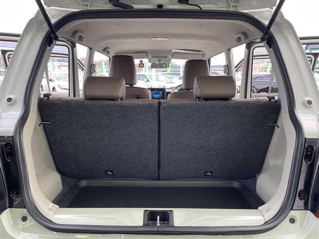 スズキ ラパン X 東京都 2025(令7)年 1.3万km トラッドカーキメタリック/ソフトベージュ 2トーン 純正ディスプレイオーディオ/ドライブレコーダー/フロアマット/Bluetooth/クリアランスソナー/前席シートヒーター/バックカメラ/革巻きステアリング/ステアリングスイッチ/アイドリングストップ/レーンキープアシスト/衝突軽減ブレーキ/ハーフレザーシート