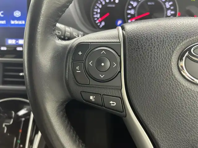 トヨタ ヴォクシー ZS 煌Ⅱ 岡山県 2019(平31)年 5.2万km ブラック 純正9インチナビ/ナビ型番：NSZT-Y68T/【CD/DVD/Bluetooth/フルセグTV】/両側パワースライドドア/バックカメラ/純正ドライブレコーダー(前)/LEDヘッドライト/クルーズコントロール/衝突軽減ブレーキシステム/オートライト/オートハイビーム/コーナーセンサー/ウインカーミラー/シートバックテーブル/シートリフター/チルドステアリング/ステアリングスイッチ/後席サンシェード/レーンアシスト/横滑り防止装置