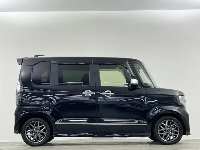 ホンダ Ｎ ＢＯＸ カスタム G L ターボ ホンダセンシング 埼玉県 2020(令2)年 2.7万km クリスタルブラックパール 純正８インチナビ　Ｂｌｕｅｔｏｏｔｈ　バックカメラ　シートヒーター　レーダークルーズコントロール　両側パワースライドドア　ハーフレザーシート　前後ドライブレコーダー　衝突軽減システム　ＥＴＣ　禁煙