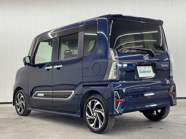 ダイハツ タント カスタム RS スタイルセレクション 長崎県 2021(令3)年 7万km レーザーブルークリスタルシャイン スマートアシスト/・誤発信抑制/・レーンディパーチャーアラート/・オートハイビーム/純正ナビ（NMZK-W71D）/・フルセグ/・DVD/・Bluetooth/全方位モニター/両側パワースライド/前席シートヒーター/運転席スーパースライドシート/コーナーセンサー/純正前後ドライブレコーダー/LEDヘッドライト/LEDフォグ/ETC/レーダークルーズコントロール/シートバックテーブル/リアサンシェード/電格ウィンカーミラー/純正１５インチアルミ/シートリフター/USB端子/スマートキー/プッシュスタート/スペアキー