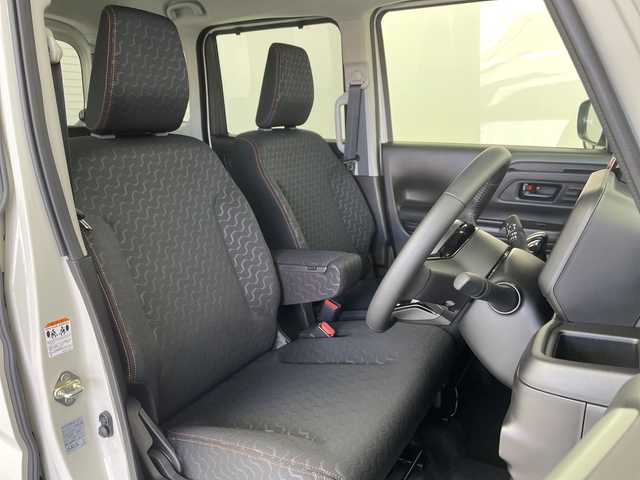 スズキ スペーシア ギア HYBRID XZ 愛知県 2024(令6)年 0.1万km ベージュⅡ 純正ナビ/・Bluetooth/・フルセグテレビ/・USB/HDMI/全方位モニター/シートヒーター/ステアリングヒーター/衝突軽減ブレーキ/レーンキープアシスト/オートマチックハイビーム/前後コーナーセンサー/レーダークルーズコントロール/スマートキー/LEDヘッドライト