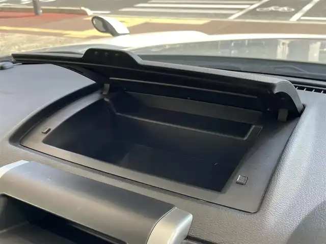 日産 エクストレイル 20Xtt 岡山県 2013(平25)年 3.2万km ブリリアントホワイトパール 登録時走行距離31947km/純正SDナビ/(AM/FM/TV/BT/DISC)/ダウンヒルアシストコントロール/4WD/バックカメラ/ビルトインETC/クルーズコントロール/全席シートヒーター/ルーフレール/スマートキー/スペアキー/USB入力端子/純正１８インチアルミホイール/キセノンヘッドライト