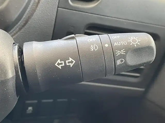 日産 エクストレイル 20Xtt 岡山県 2013(平25)年 3.2万km ブリリアントホワイトパール 登録時走行距離31947km/純正SDナビ/(AM/FM/TV/BT/DISC)/ダウンヒルアシストコントロール/4WD/バックカメラ/ビルトインETC/クルーズコントロール/全席シートヒーター/ルーフレール/スマートキー/スペアキー/USB入力端子/純正１８インチアルミホイール/キセノンヘッドライト