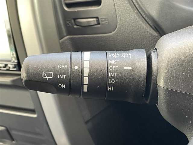 日産 エクストレイル 20Xtt 岡山県 2013(平25)年 3.2万km ブリリアントホワイトパール 登録時走行距離31947km/純正SDナビ/(AM/FM/TV/BT/DISC)/ダウンヒルアシストコントロール/4WD/バックカメラ/ビルトインETC/クルーズコントロール/全席シートヒーター/ルーフレール/スマートキー/スペアキー/USB入力端子/純正１８インチアルミホイール/キセノンヘッドライト