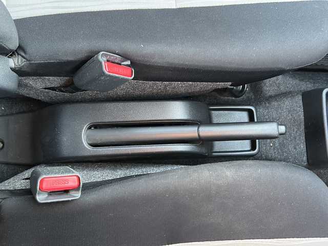 ダイハツ ミラ イース L SAⅢ 秋田県 2019(平31)年 2.5万km スカイブルーメタリック 4WD/ワンオーナー/純正CDデッキ/純正フロアマット/ドアバイザー/スタッドレスタイヤ積込/保証書、取説/スペアキー