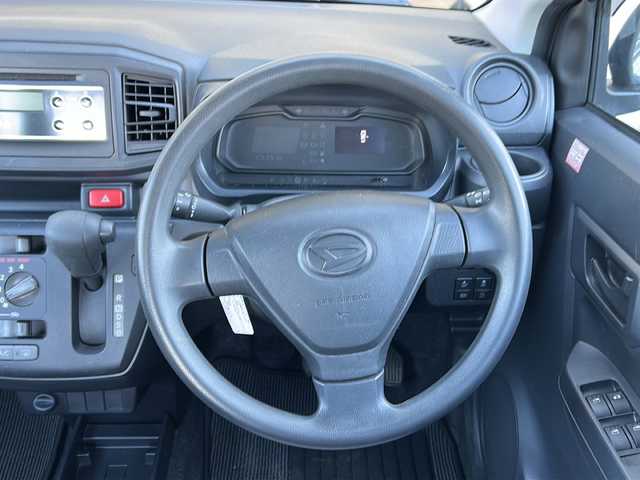 ダイハツ ミラ イース L SAⅢ 秋田県 2019(平31)年 2.5万km スカイブルーメタリック 4WD/ワンオーナー/純正CDデッキ/純正フロアマット/ドアバイザー/スタッドレスタイヤ積込/保証書、取説/スペアキー