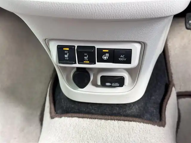 トヨタ シエンタ ハイブリッド Z 宮城県 2025(令7)年 0.3万km プラチナホワイトパールマイカ トヨタチームメイト/・アドバンストパーク/・パーキングサポートブレーキ（周囲静止物/後方歩行者）/・パノラミックビューモニター（床下透過表示機能付）/コンフォートパッケージ/・IRカット機能付ガラス/・ステアリングヒーター/・シートヒーター（運転席/助手席）/寒冷地仕様/アクセサリーコンセント/＝＝＝/セーフティセンス/・プリクラッシュセーフティ/・レーントレーシングアシスト/・レーンディパーチャーアラート/・レーダークルーズコントロール/・アダプティブハイビーム獅子打てむ/・ロードサインアシスト/・ドライバー異常時対応システム/・プロアクティブドライビングアシスト/・発進遅れ告知機能/パーキングサポートブレーキ（前後方静止物/後方接近車両）/BSM/ディスプレイオーディオプラス/・コネクティッドナビ対応10.5インチディスプレイ/・車載ナビ/・Bluetooth/・フルセグTV/・AppleCarPlay/AndroidAuto/ビルトインETC/ドライブレコーダー/ハンズフリーパワースライドドア（両側）/モデリスタ15インチAW