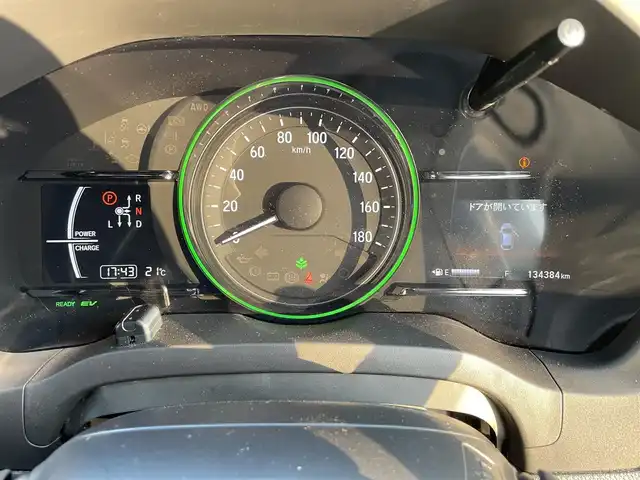 ホンダ ヴェゼル ハイブリッド Z ホンダセンシング 青森県 2016(平28)年 13.5万km クリスタルブラックパール ・4WD/・純正フルセグナビTV/・CD/AM/FM/AUX/DVD/・寒冷地仕様/・ホンダセンシング/・衝突軽減ブレーキ/・踏み間違い衝突軽減/・オートライト・ハイビーム/・レーンキープアシスト/・クルーズコントロール/・フルセグＴＶ/・バックカメラ/・前後方ドライブレコーダー/・前席パワーシート/・前席シートヒーター/・ETC/・純正エンジンスターター/・保証書/・取扱説明書/・社外アルミ装着