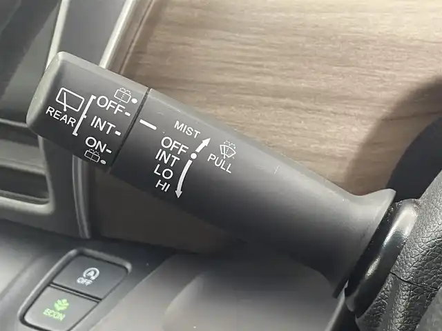 ホンダ フリード B ホンダセンシング 大分県 2020(令2)年 2.8万km クリスタルブラックパール 社外SDナビ/（フルセグ/CD/Bluetooth）/ホンダセンシング/衝突軽減ブレーキ/レーダークルーズコントロール/レーンアシスト/バックカメラ/ヘッドライトレベライザー/スマートキー/プッシュスタート/オートライト/オートエアコン/両側スライドドア