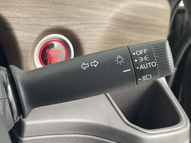 ホンダ フリード B ホンダセンシング 大分県 2020(令2)年 2.8万km クリスタルブラックパール 社外SDナビ/（フルセグ/CD/Bluetooth）/ホンダセンシング/衝突軽減ブレーキ/レーダークルーズコントロール/レーンアシスト/バックカメラ/ヘッドライトレベライザー/スマートキー/プッシュスタート/オートライト/オートエアコン/両側スライドドア