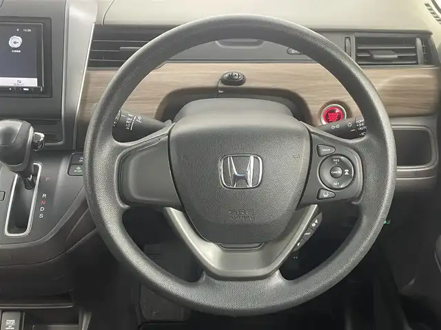 ホンダ フリード B ホンダセンシング 大分県 2020(令2)年 2.8万km クリスタルブラックパール 社外SDナビ/（フルセグ/CD/Bluetooth）/ホンダセンシング/衝突軽減ブレーキ/レーダークルーズコントロール/レーンアシスト/バックカメラ/ヘッドライトレベライザー/スマートキー/プッシュスタート/オートライト/オートエアコン/両側スライドドア