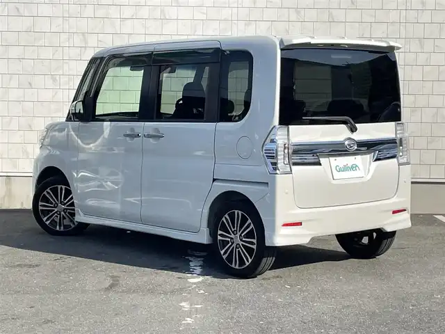 ダイハツ タント カスタム RS トップED SAⅡ 愛知県 2015(平27)年 8.4万km パールホワイトⅢ ・純正HDDナビ/・フルセグテレビ/・CD/DVD再生機能/・ミュージックサーバー（HDD録音機能）/・Bluetooth接続機能/・ベンチシート/・両側電動スライドドア/・純正フロアマット/・純正15インチアルミホイール/・純正LEDヘッドライト/・オートライト/・衝突軽減ブレーキ/・レーンキープアシスト/・誤発進抑制機能/・スマートキー/・プッシュスタート/・オートエアコン