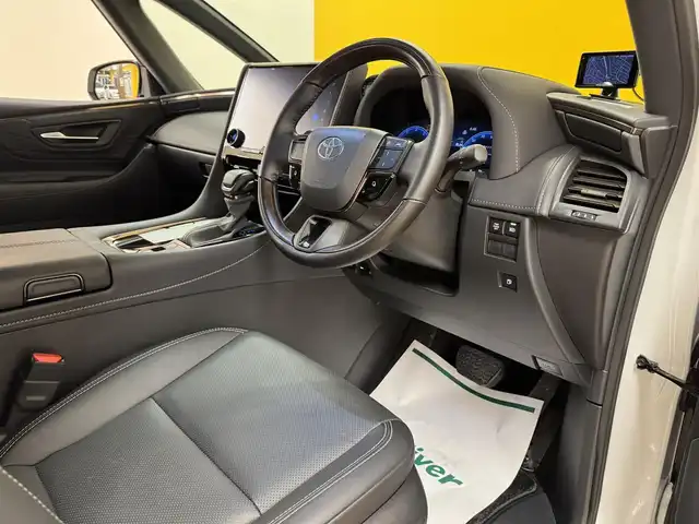 トヨタ アルファード Z 群馬県 2024(令6)年 0.9万km プラチナホワイトパールマイカ セーフティセンス/左右独立ムーンルーフ/ユニバーサルステップ/トヨタチームメイト/純正13.2インチフリップダウンモニター/純正14インチディスプレイオーディオ（ナビ機能付き）/　　BT/フルセグ/USB/Miracast/パノラミックビューモニター/両側パワースライドドア/パワーバックドア/レーダークルーズコントロール/三眼LEDオートライト/オートハイビーム/シーケンシャルウィンカー/レザーシート/前席・2列目シートヒーター/前席・2列目シートベンチレーション/前席パワーシート（運転席メモリー機能付き）/純正18インチAW/コーナーセンサー/前後ドライブレコーダー/ブラインドスポットモニター/デジタルインナーミラー/ヘッドアップディスプレイ/カーテシランプ/置くだけ充電/オートブレーキホールド/ステアリングヒーター/ステアリングスイッチ/オートリトラクタブルミラー/横滑り防止装置/サイド・カーテンエアバッグ/スマートキー/ビルトインETC2.0/ワンオーナー